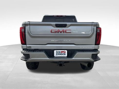 Used 2024 GMC Sierra 2500 Denali w/ Denali Reserve Package image 28