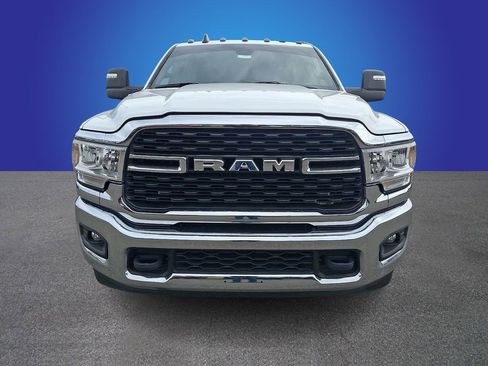 Used 2024 RAM 3500 Big Horn image 2
