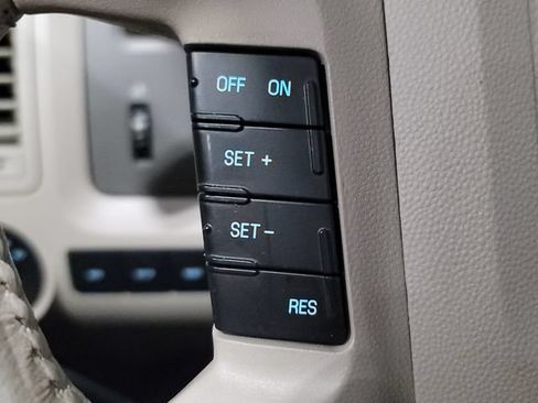 Used 2011 Ford Escape XLT w/ 202A Rapid Spec Order Code AWD/4WD image 26