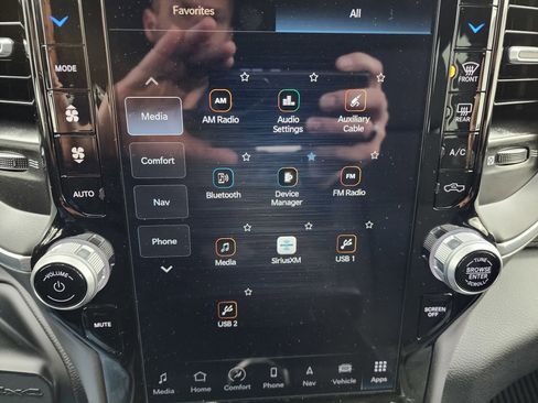 Used 2024 RAM 3500 Big Horn w/ Sport Appearance Package image 55