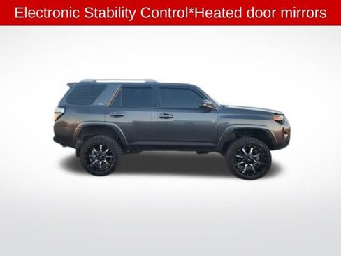 Used 2018 Toyota 4Runner SR5 image 4