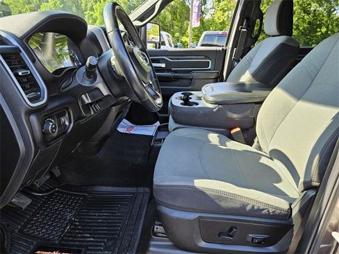 Used 2024 RAM 3500 Big Horn image 8