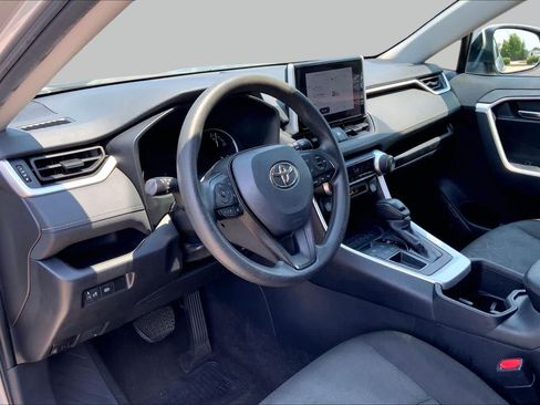 Used 2024 Toyota RAV4 XLE FWD image 17