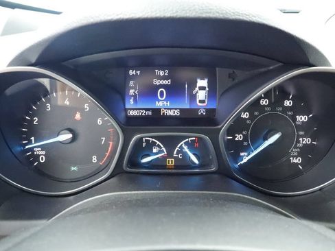Used 2019 Ford Escape Titanium AWD/4WD image 30