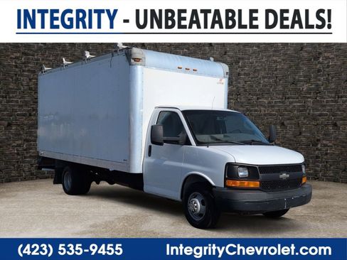 Used 2016 Chevrolet Express 3500 Extended RWD image 1