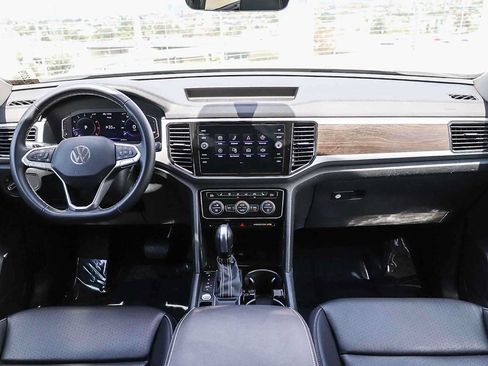 Used 2022 Volkswagen Atlas SE FWD image 12