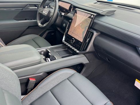 New 2026 GMC Acadia AT4 w/ Super Cruise Package AWD/4WD image 14