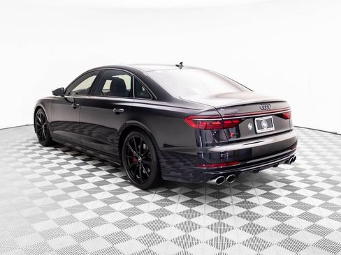 Used 2022 Audi S8 image 4