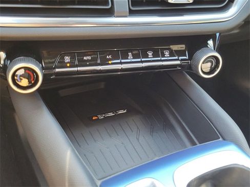 New 2026 Chevrolet Equinox EV LT image 25