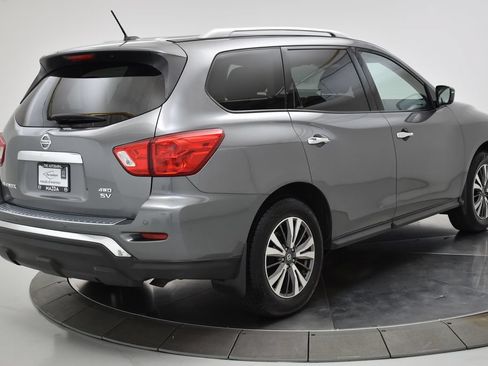 Used 2017 Nissan Pathfinder SV AWD/4WD image 21
