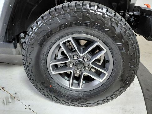 New 2026 Jeep Gladiator Mojave AWD/4WD image 9