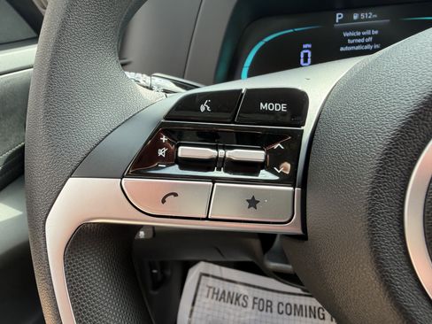 Certified 2025 Hyundai Elantra Hybrid FWD image 29