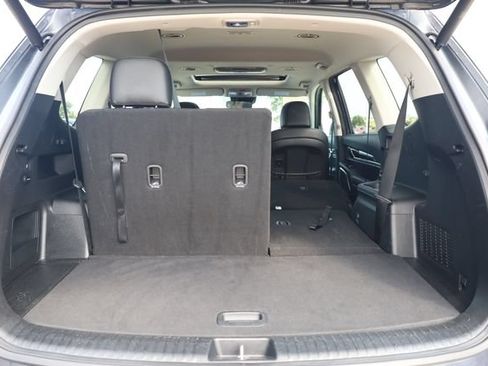 Used 2025 Kia Telluride S FWD image 26