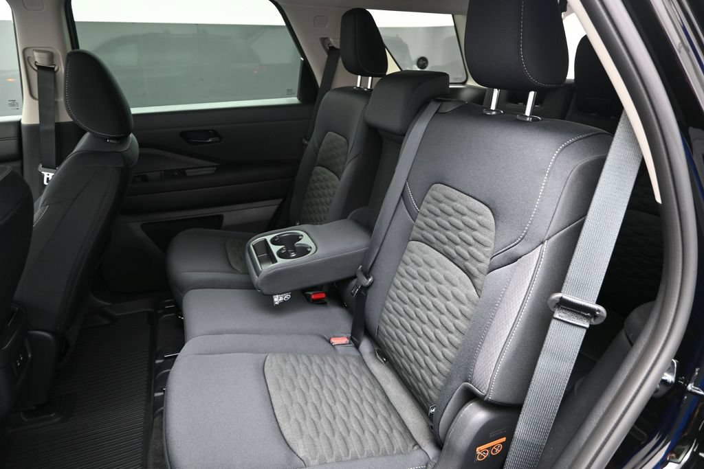 New 2026 Nissan Pathfinder SV w/ Cargo Package AWD/4WD image 15