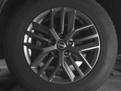 Used 2024 Nissan Rogue S AWD/4WD image 11
