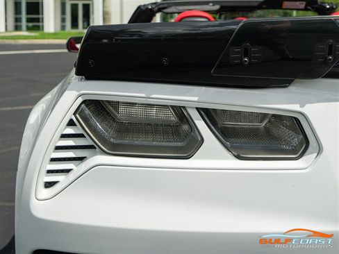 Used 2016 Chevrolet Corvette Z06 w/ 3LZ Preferred Equipment Group RWD image 53