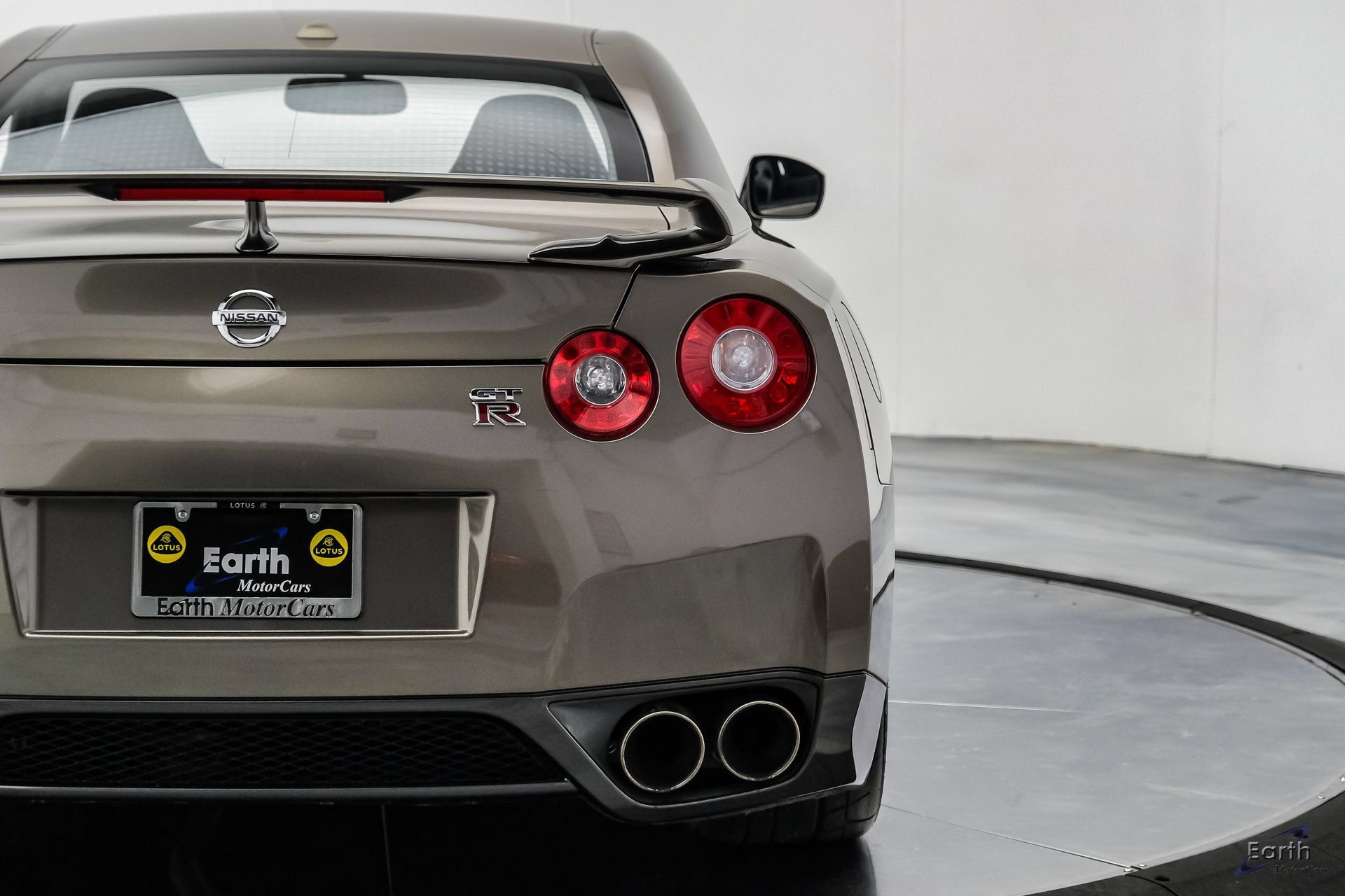Used 2009 Nissan GT-R Premium AWD/4WD image 19