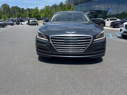 Used 2017 Genesis G80 3.8 RWD image 2