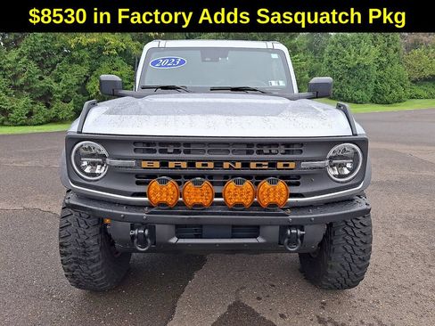 Used 2023 Ford Bronco 2-Door w/ Sasquatch Package AWD/4WD image 5