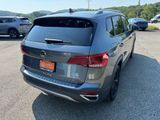 Certified 2023 Volkswagen Taos SE image 3