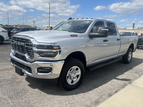 New 2026 RAM 3500 Tradesman image 4