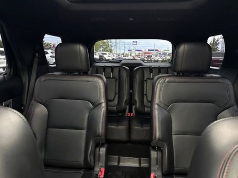 Used 2018 Ford Explorer Sport w/ Equipment Group 401A AWD/4WD image 23