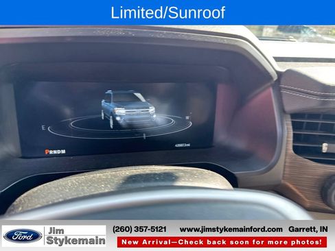 Used 2023 Ford Expedition Limited AWD/4WD image 13
