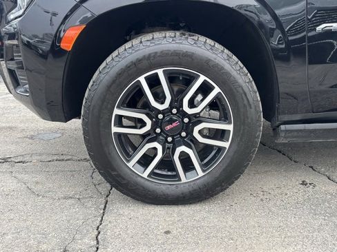 Used 2021 GMC Yukon AT4 w/ AT4 Premium Package image 10