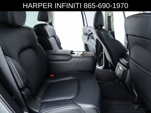 Used 2017 INFINITI QX80 4WD w/ Driver Assistance Package image 77