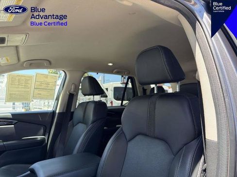 Used 2025 Honda Pilot EX-L image 32