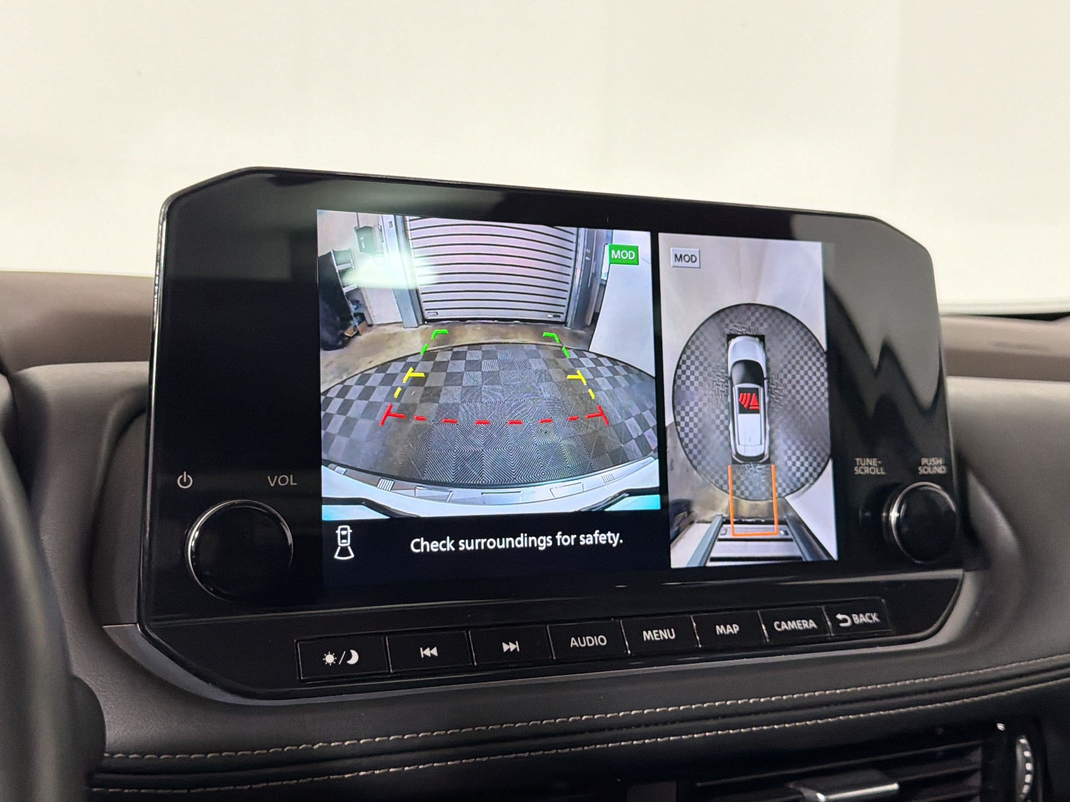 Used 2022 Nissan Rogue Platinum w/ Head-Up Display Package FWD image 18