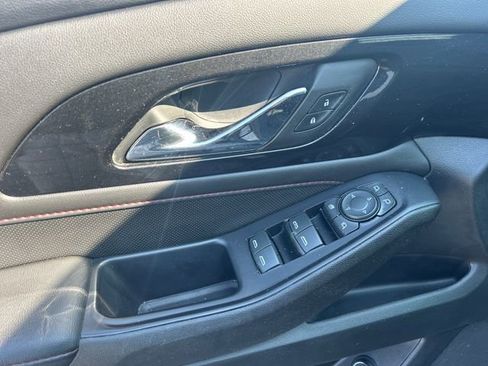 Used 2022 Chevrolet Traverse RS w/ LPO, Floor Liner Package image 32