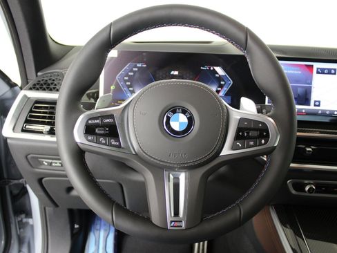New 2026 BMW X5 M60i w/ Climate Comfort Package AWD/4WD image 15
