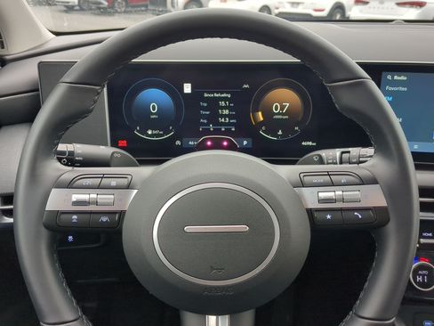 Used 2025 Hyundai Tucson SEL AWD/4WD image 19