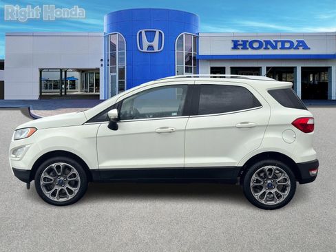 Used 2021 Ford EcoSport Titanium image 3