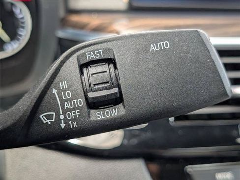 Used 2019 BMW 530e RWD image 13