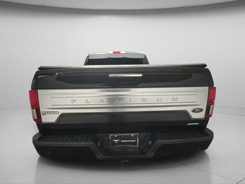 Used 2018 Ford F150 Platinum w/ Equipment Group 701A Luxury AWD/4WD image 6