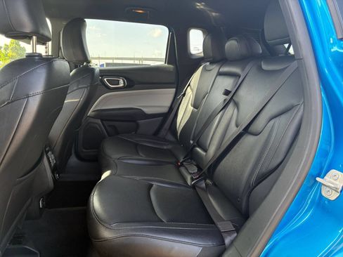 Used 2025 Jeep Compass Limited AWD/4WD image 22