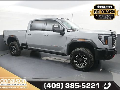 Used 2024 GMC Sierra 2500 AT4X image 1