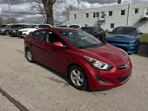 Used 2014 Hyundai Elantra SE FWD image 3