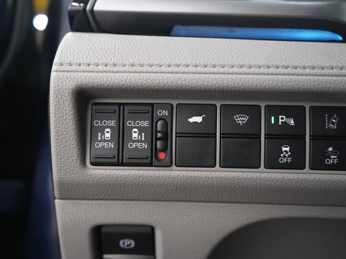 Used 2019 Honda Odyssey Touring image 30