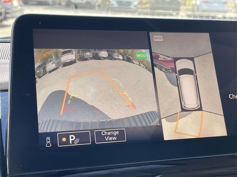 Used 2024 Nissan Armada Platinum w/ Captain's Chairs Package image 21