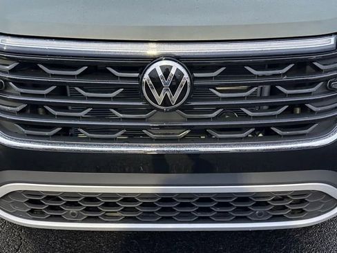 New 2026 Volkswagen Atlas Cross Sport SE image 8