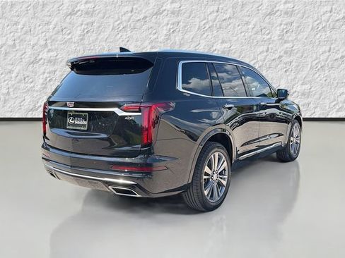 Used 2024 Cadillac XT6 Premium Luxury w/ Technology Package image 3