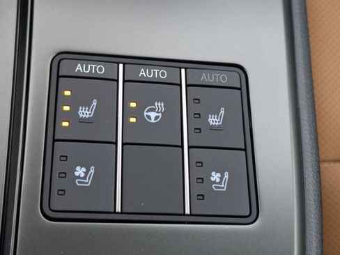 Used 2025 Lexus UX 300h FWD w/ Accessory Package (Z2) image 23