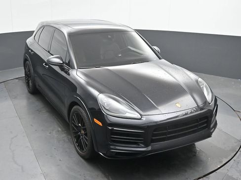 Used 2021 Porsche Cayenne GTS AWD/4WD image 33