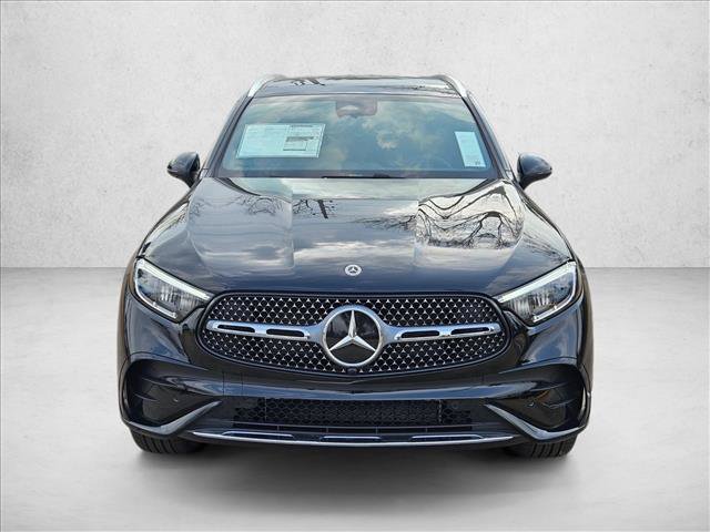 Used 2026 Mercedes-Benz GLC 300 image 2