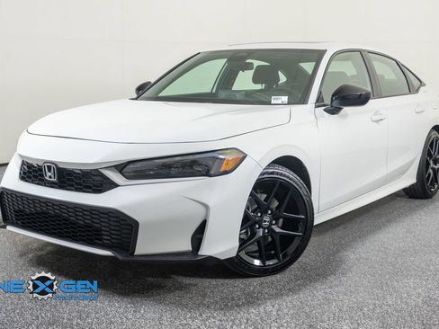 Used 2026 Honda Civic Sport image 4