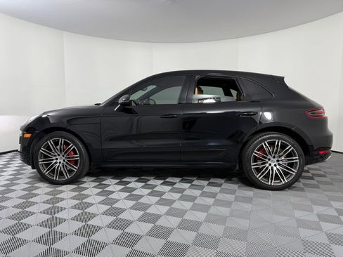 Used 2018 Porsche Macan Turbo image 2