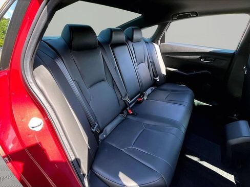 Used 2024 Honda Accord Sport image 19